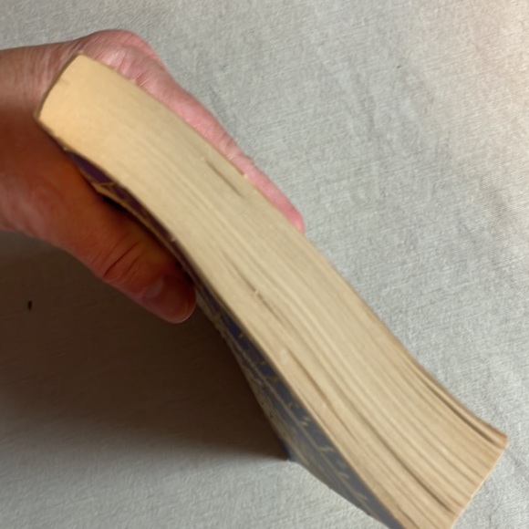 🌈2/$8  Love Over Scotland #3 in the 44 Scotland Street Series - Picture 5 of 12